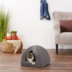 Frisco Igloo Covered Cat & Dog Bed -Frisco 144836 PT5. AC SS1800 V1578443412