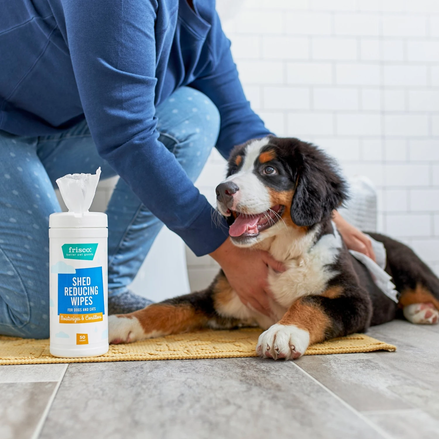 Frisco Shed Reducing Waterless Grooming Wipes For Dogs & Cats, 50 Count 4 Frisco Shed Reducing Waterless Grooming Wipes For Dogs & Cats, 50 Count - Image 2