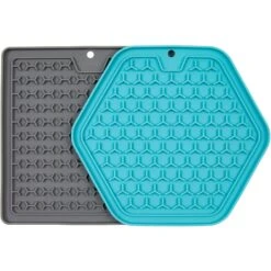 Frisco Silicone Treat Lick Mat