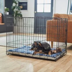 Frisco Plush Tri-fold Arrow Print Dog Crate Mat -Frisco 255998 PT5. AC SS1800 V1616121684
